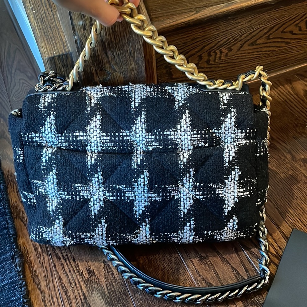 CHANEL 19 flap bag quilted tweed Large - Picture 8 of 12